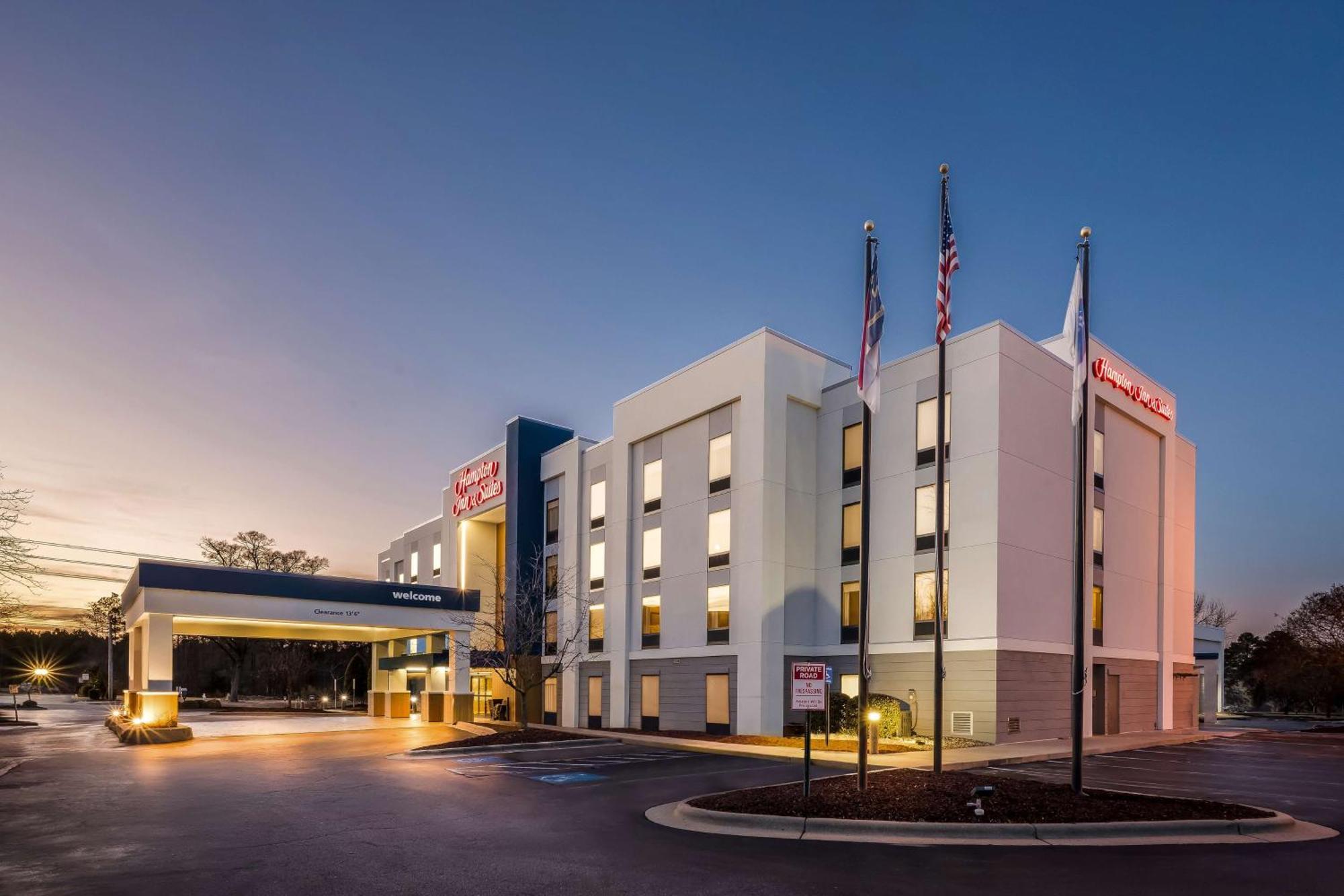 Hampton Inn & Suites Wilson I-95 Exterior photo